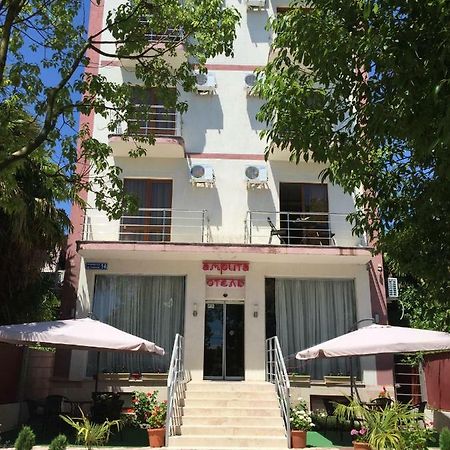 Hotel Amrita スフミ エクステリア 写真